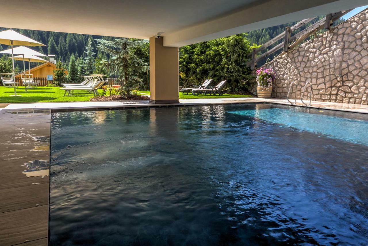 Hotel Muliac เซลวาดีวัลการ์เดนา ภายนอก รูปภาพ